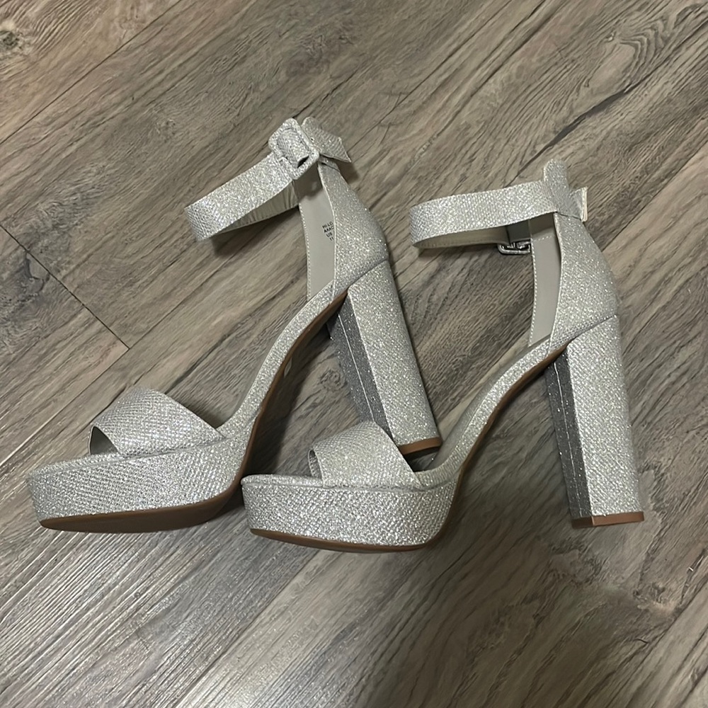 Dream Paris Silver Glitter Heels Size 11 Woman